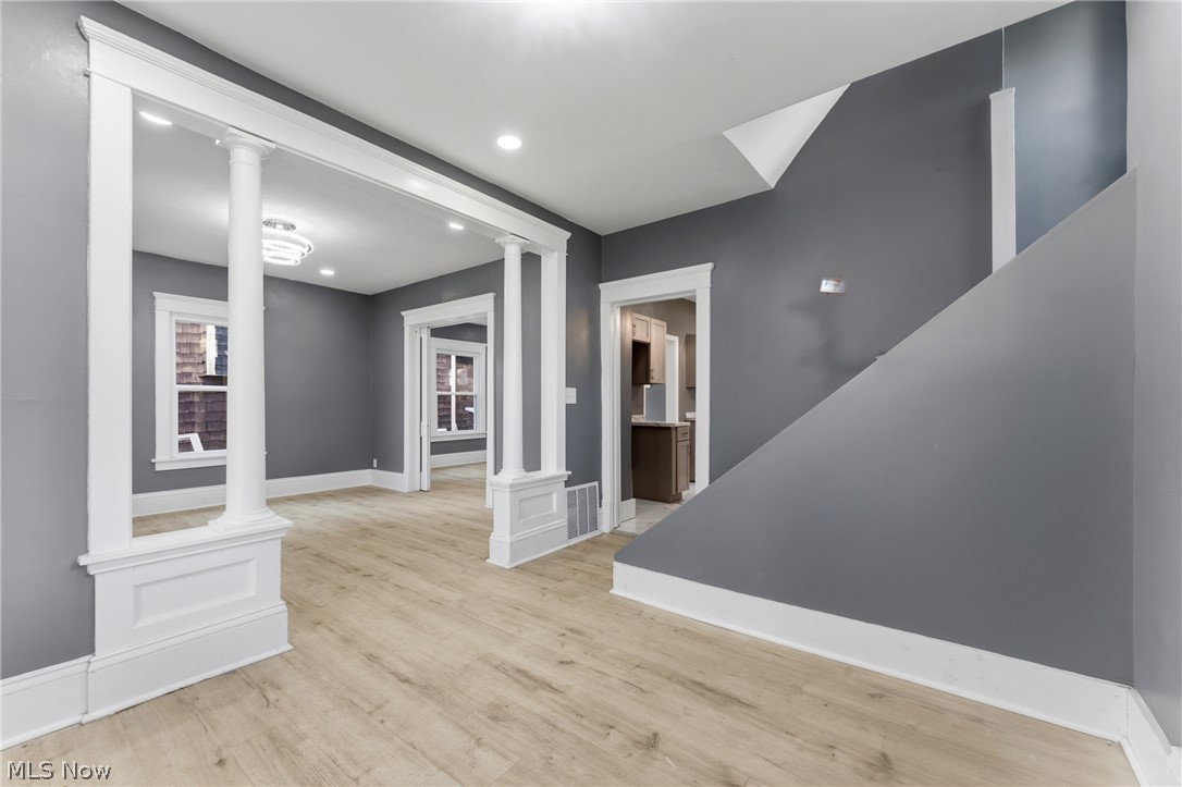 2235 Winfield Way NE Canton OH 44705
