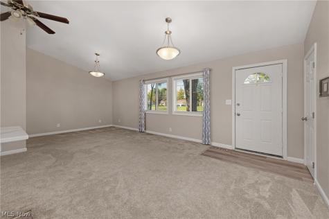 1487 Yale Drive Brunswick OH 44212