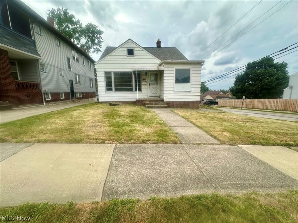 4904 E 90th Street Garfield Heights OH 44125