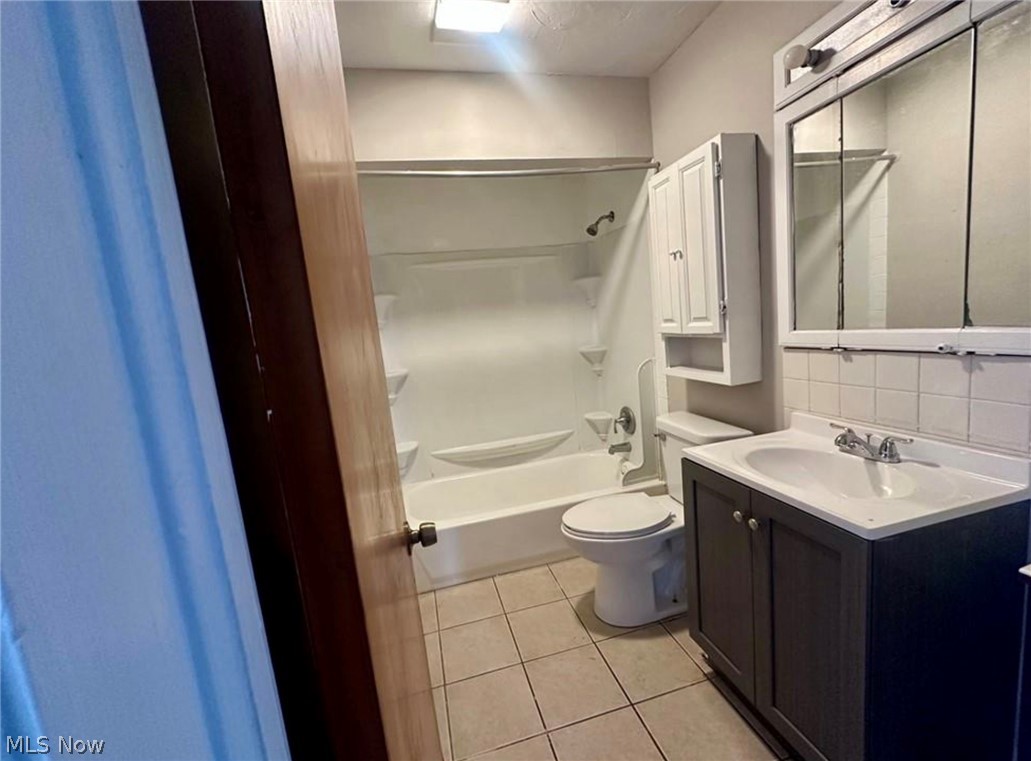 4904 E 90th Street Garfield Heights OH 44125