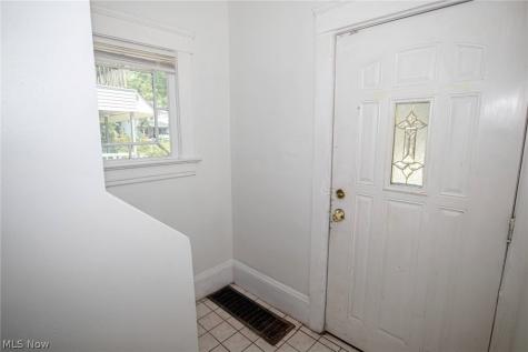 1290 E 188th Street Cleveland OH 44110
