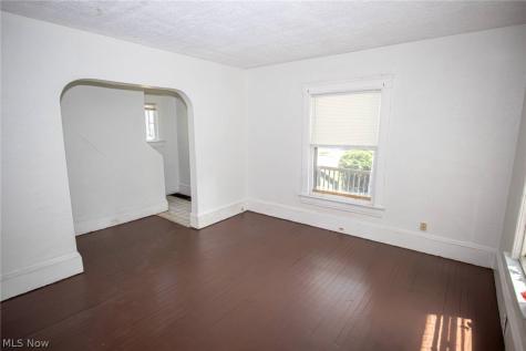 1290 E 188th Street Cleveland OH 44110