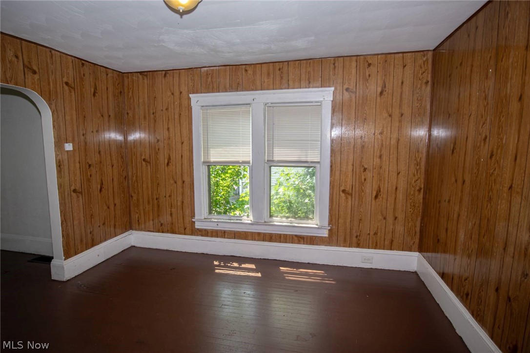 1290 E 188th Street Cleveland OH 44110