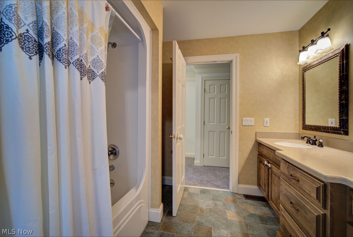 18764 Brewster Road Chagrin Falls OH 44023