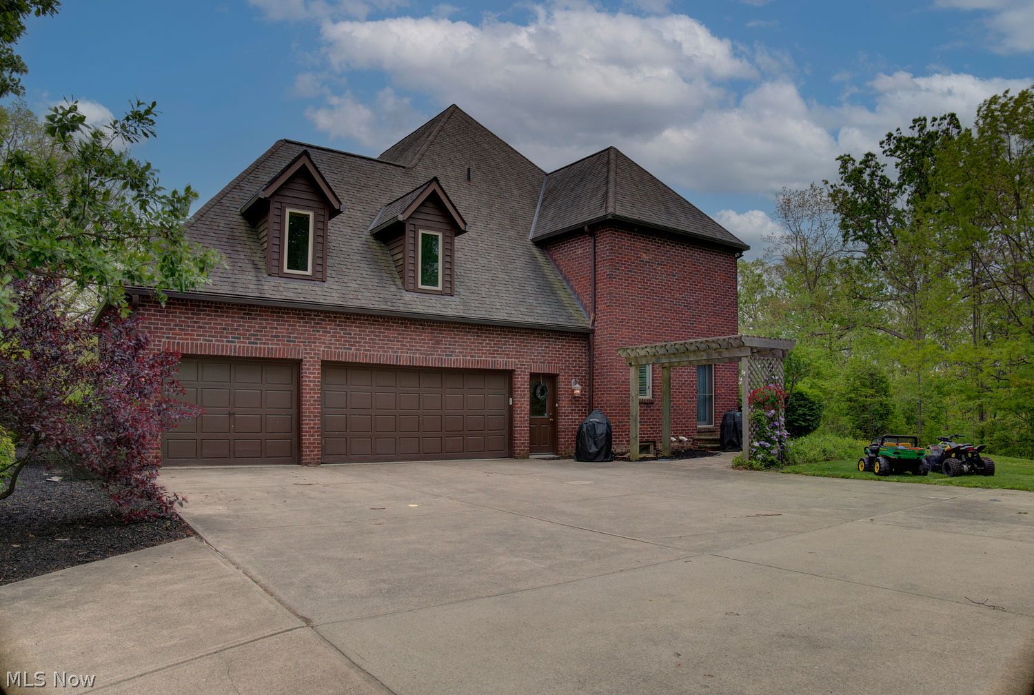 18764 Brewster Road Chagrin Falls OH 44023