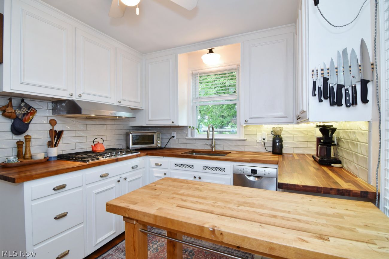 2658 Canterbury Road Cleveland Heights OH 44118