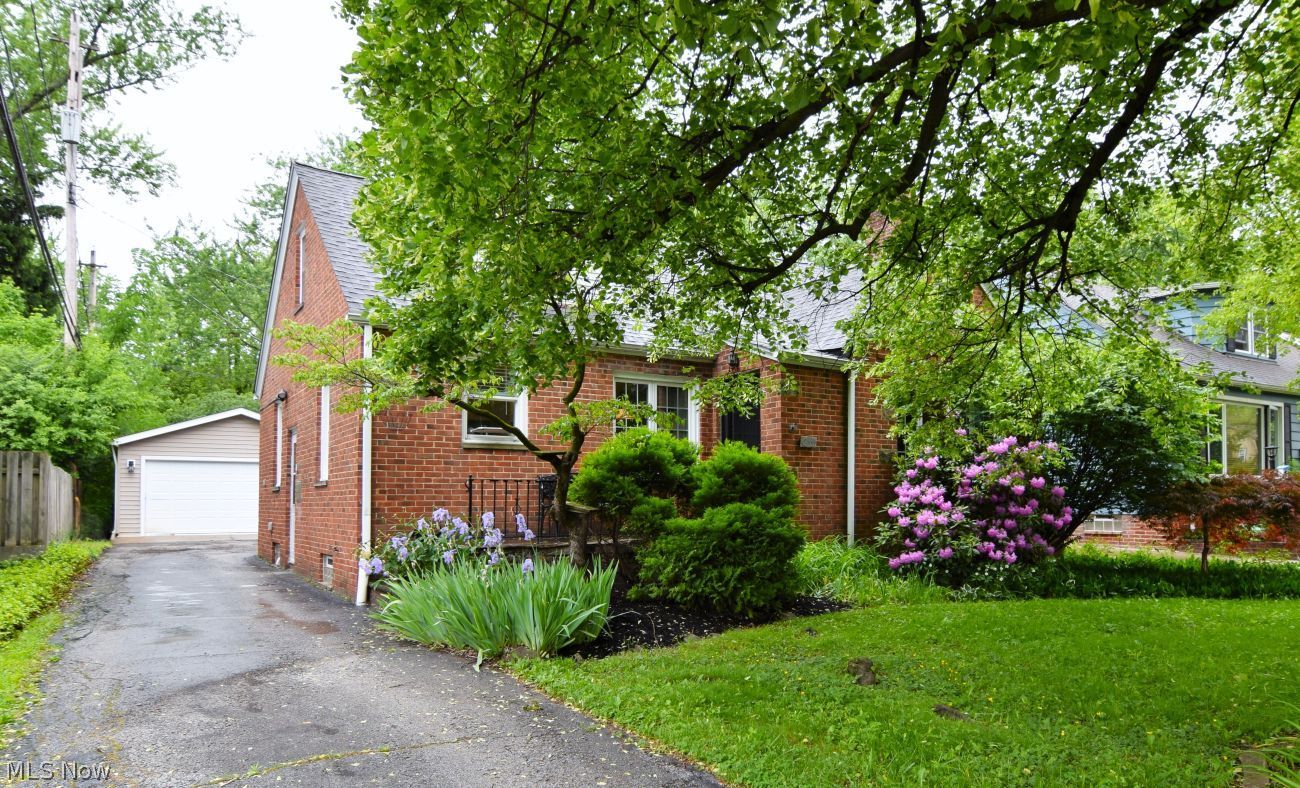 2658 Canterbury Road Cleveland Heights OH 44118
