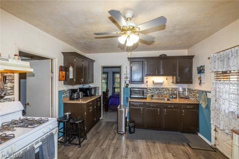 3521 W 49th Street Cleveland OH 44102