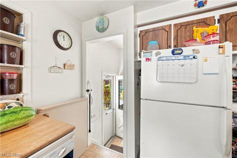 265 E 317th Street Willowick OH 44095