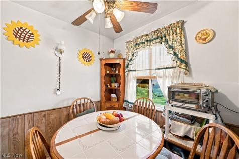 265 E 317th Street Willowick OH 44095