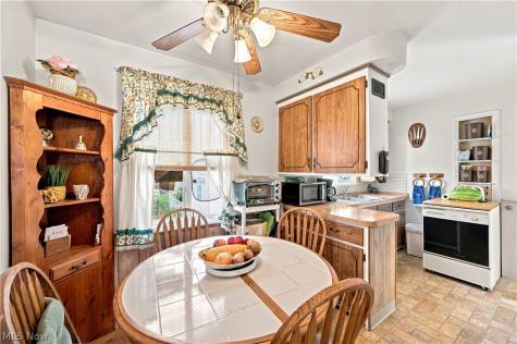 265 E 317th Street Willowick OH 44095