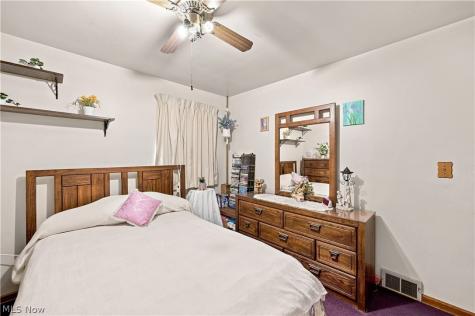 265 E 317th Street Willowick OH 44095
