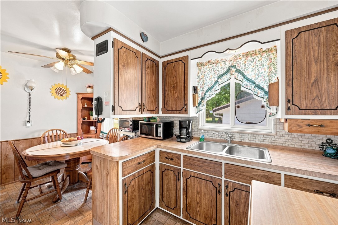 265 E 317th Street Willowick OH 44095