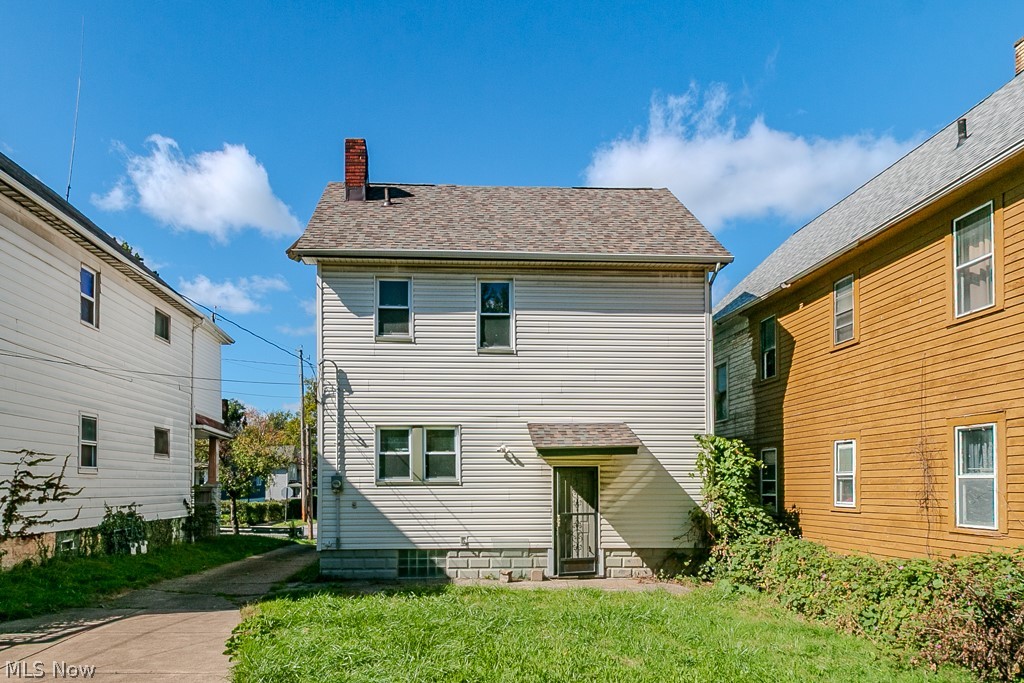3387 E 102nd Street Cleveland OH 44104
