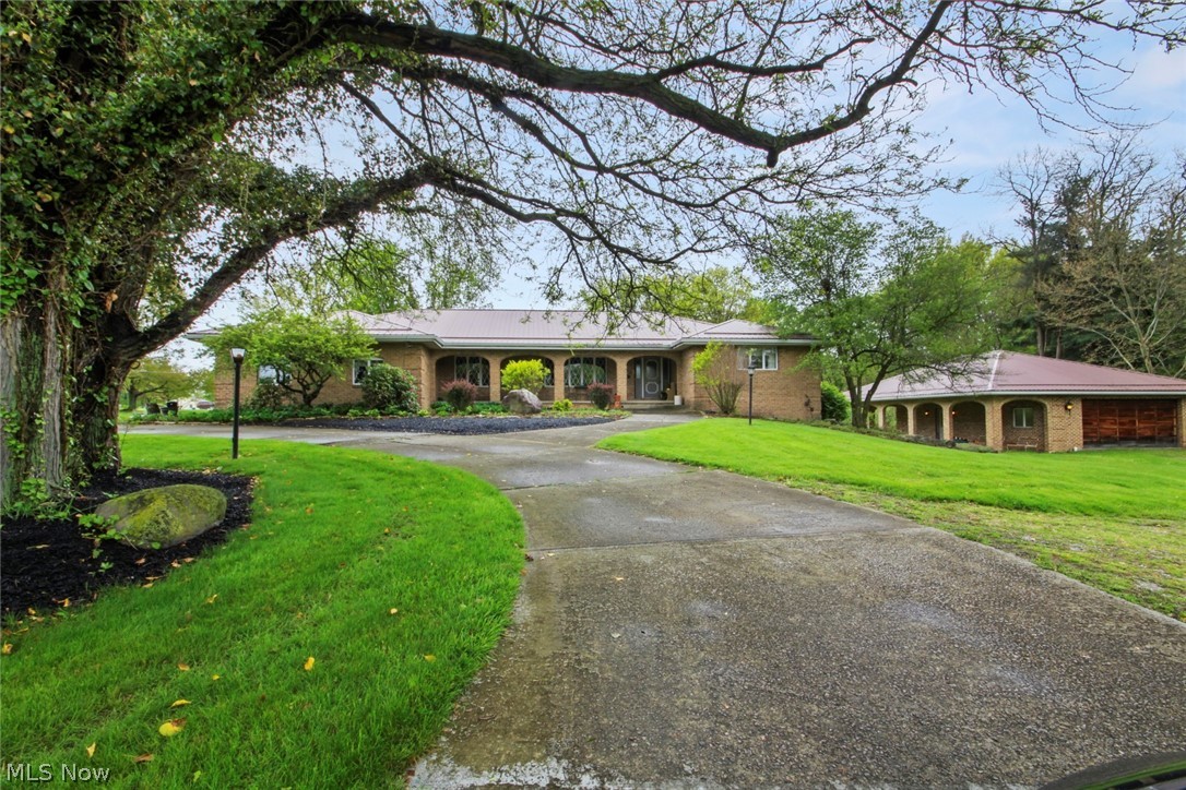 8243 N Lima Road Poland OH 44514
