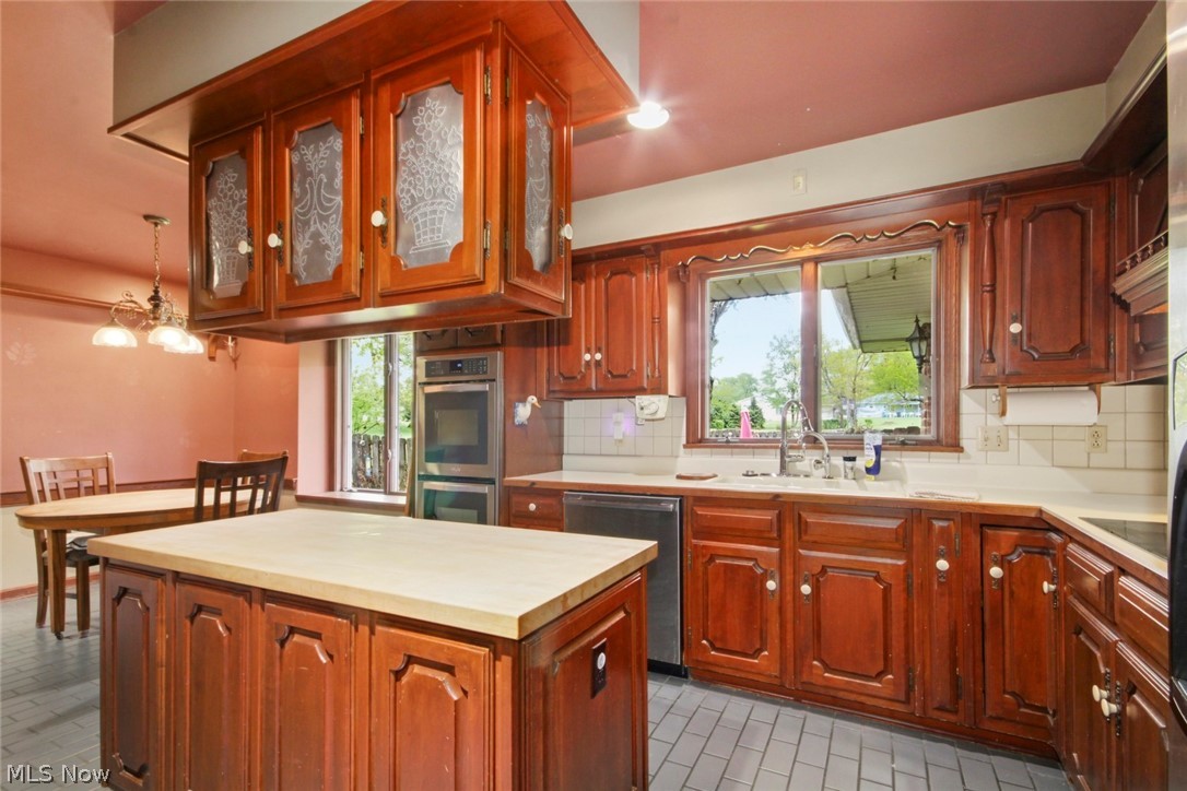 8243 N Lima Road Poland OH 44514