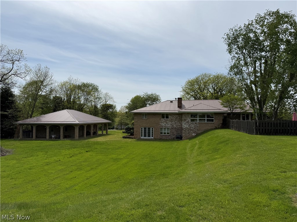 8243 N Lima Road Poland OH 44514