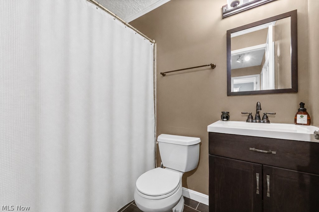 8420 Sunnydale Drive Brecksville OH 44141