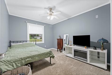 8420 Sunnydale Drive Brecksville OH 44141