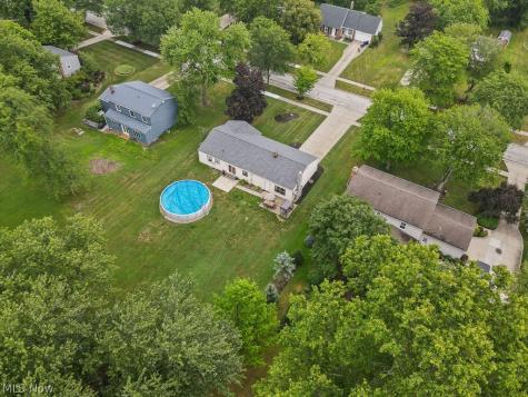 8420 Sunnydale Drive Brecksville OH 44141