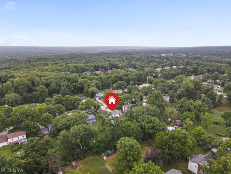 8420 Sunnydale Drive Brecksville OH 44141