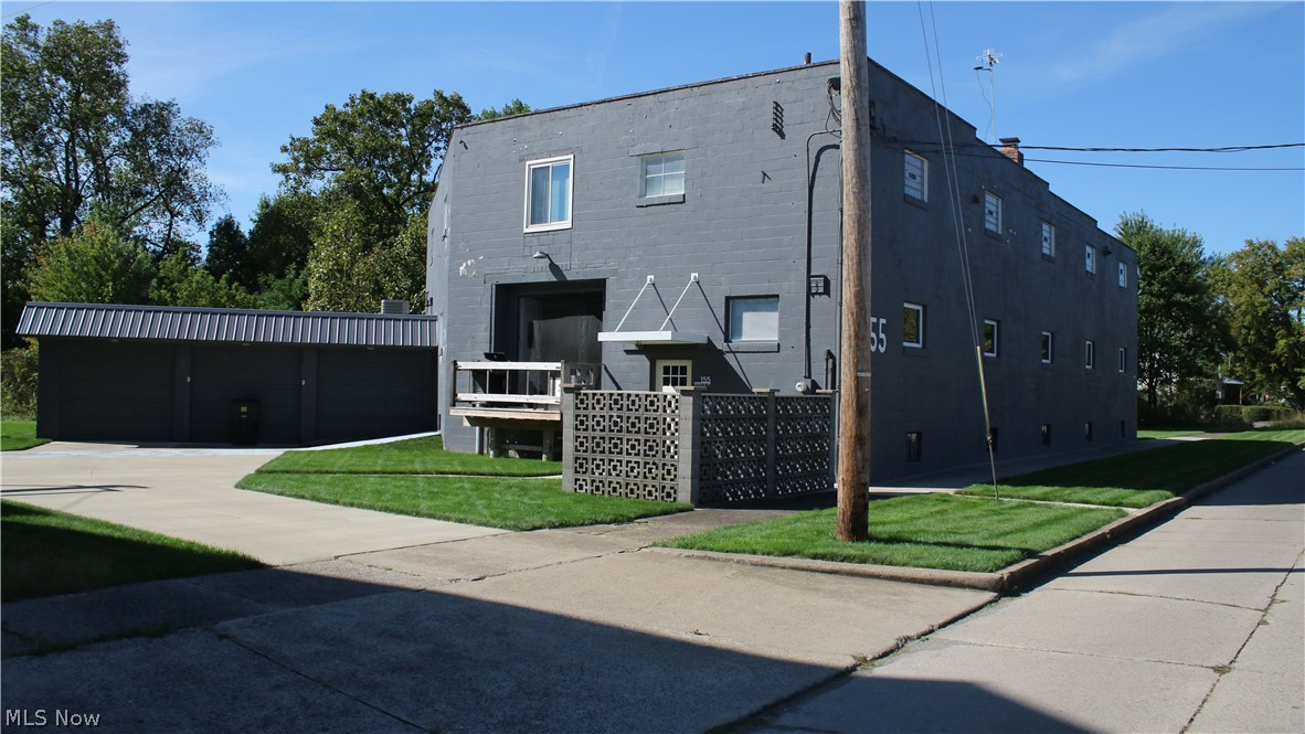155 North Street NW Warren OH 44420