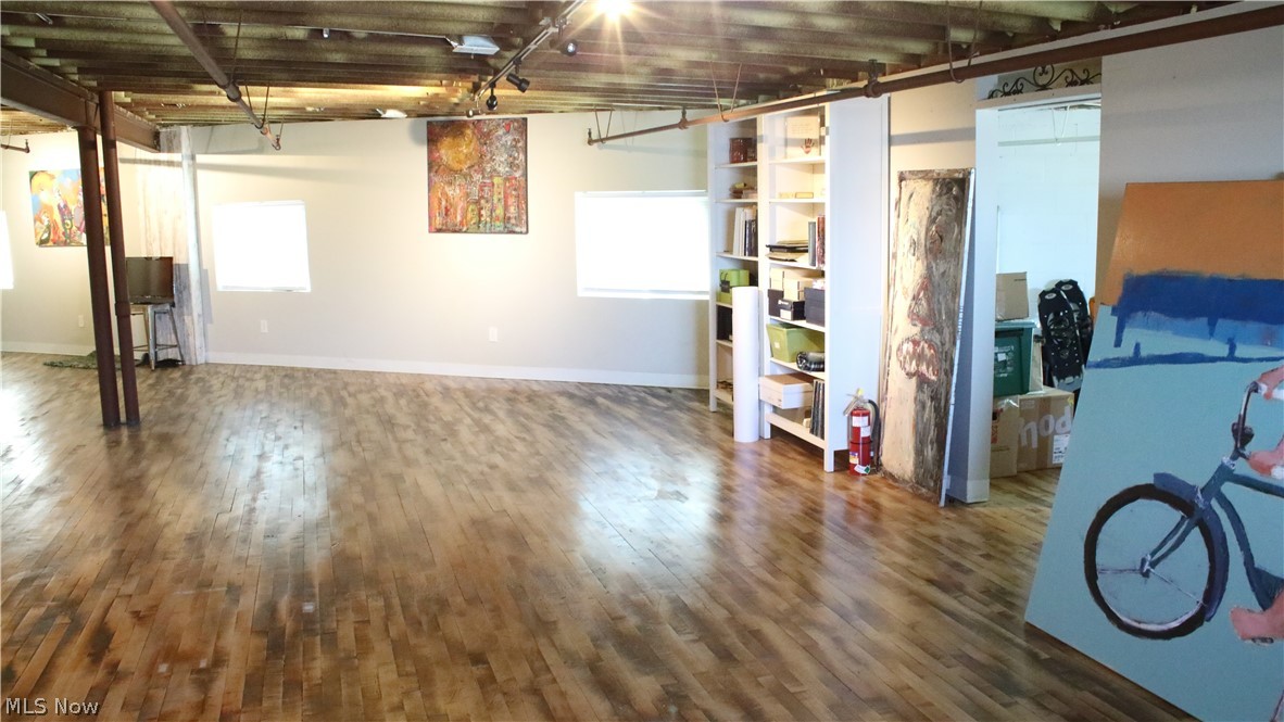 155 North Street NW Warren OH 44420