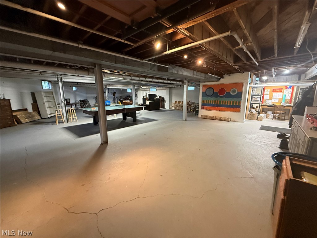 155 North Street NW Warren OH 44420
