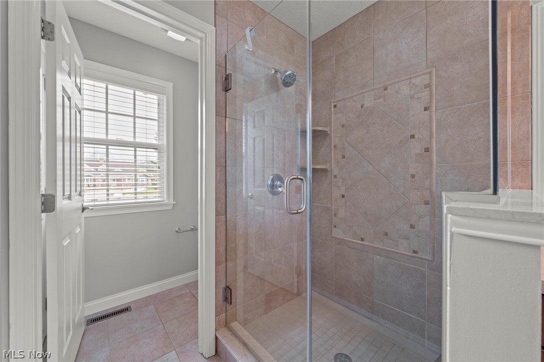 36965 Wexford Drive Solon OH 44139