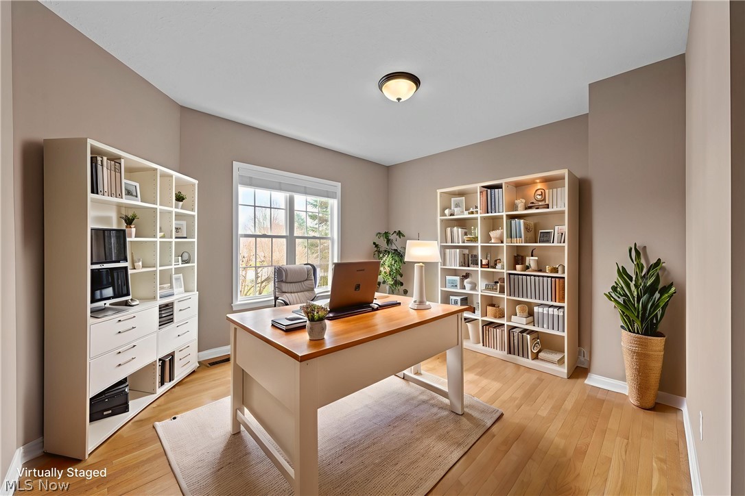 36965 Wexford Drive Solon OH 44139