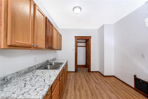 537 E Buchtel Avenue Akron OH 44304