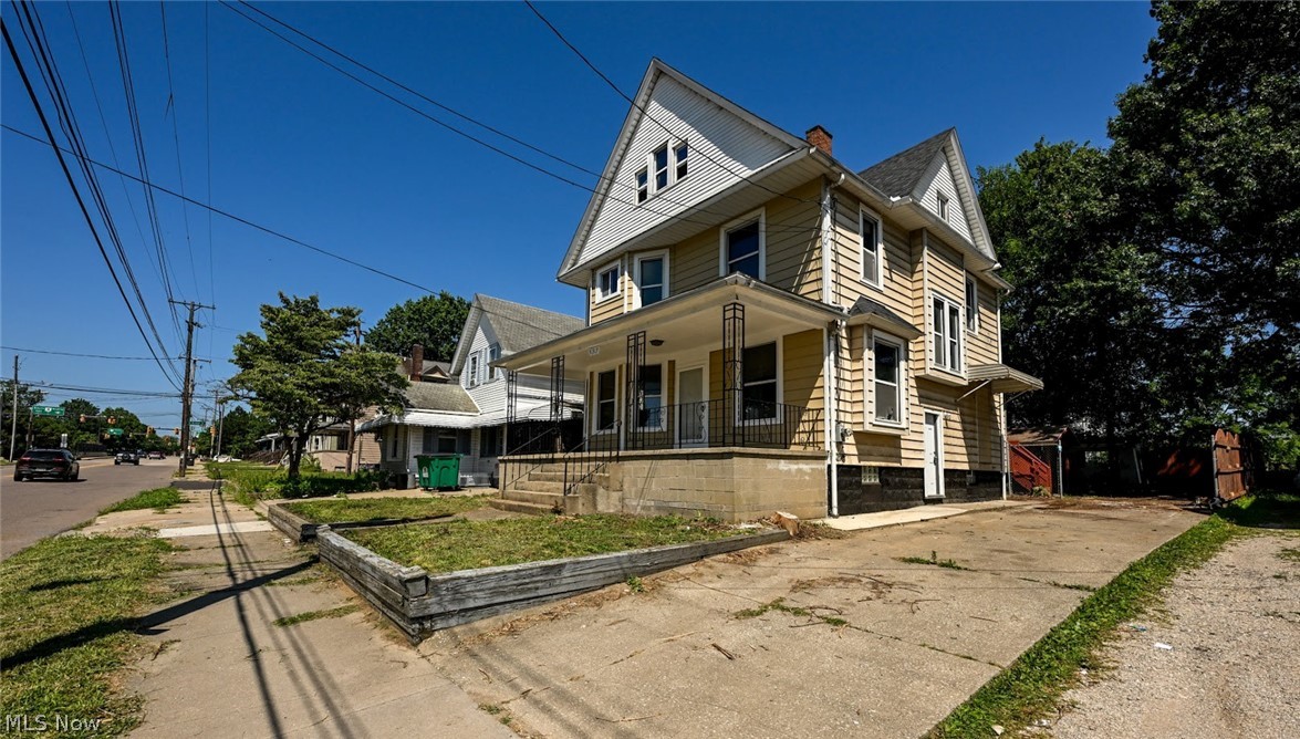 537 E Buchtel Avenue Akron OH 44304