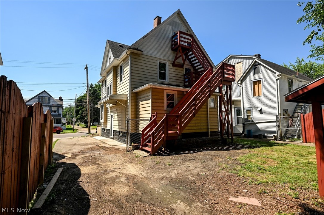 537 E Buchtel Avenue Akron OH 44304