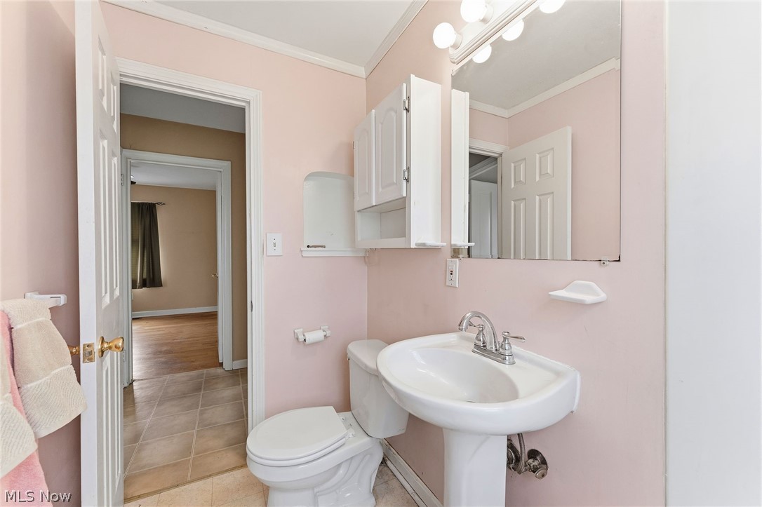 4180 W 57th Street Cleveland OH 44144
