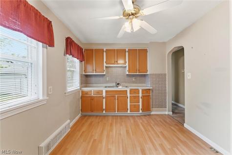 4180 W 57th Street Cleveland OH 44144