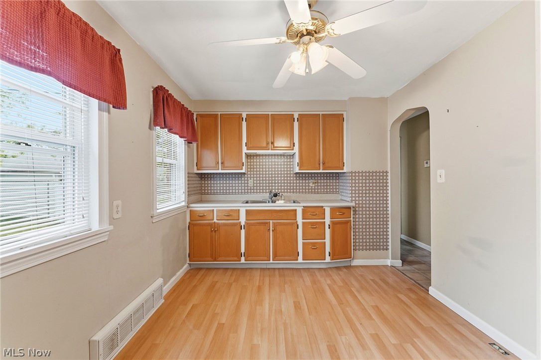 4180 W 57th Street Cleveland OH 44144