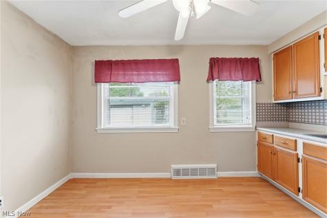 4180 W 57th Street Cleveland OH 44144