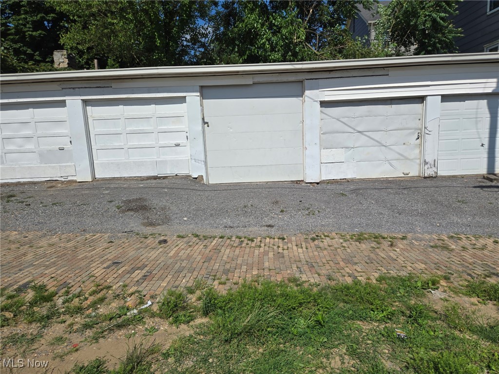 422 Grove Alley East Liverpool OH 43920