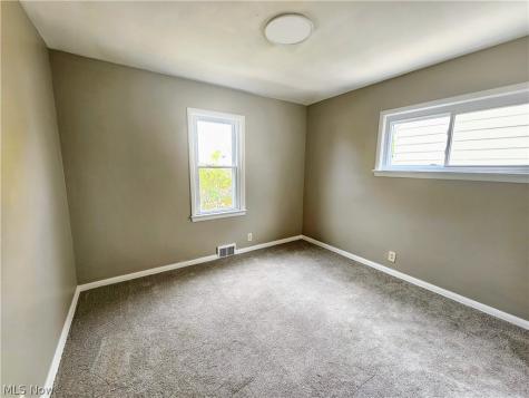 13508 Oakview Boulevard Garfield Heights OH 44125