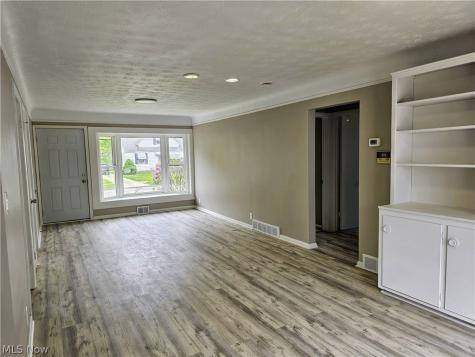 13508 Oakview Boulevard Garfield Heights OH 44125