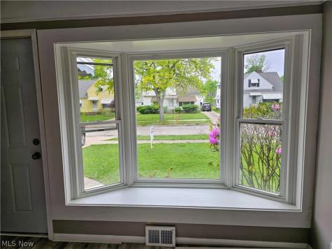 13508 Oakview Boulevard Garfield Heights OH 44125