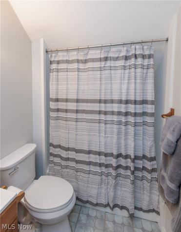 4318 Bucyrus Avenue Cleveland OH 44109