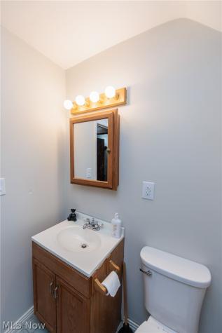 4318 Bucyrus Avenue Cleveland OH 44109