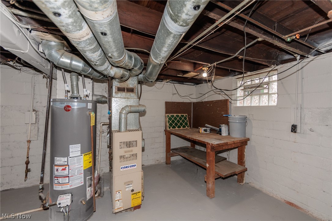 4318 Bucyrus Avenue Cleveland OH 44109