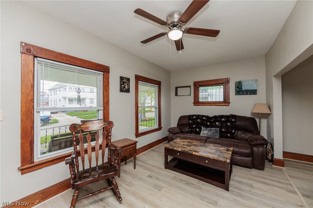 4318 Bucyrus Avenue Cleveland OH 44109