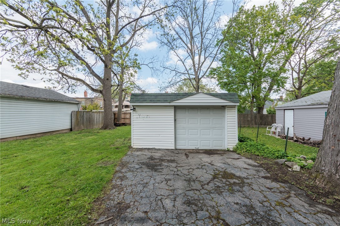 4318 Bucyrus Avenue Cleveland OH 44109