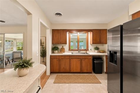 412 High Meadow Road Amherst OH 44001