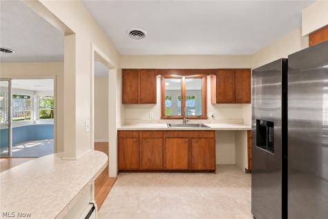 412 High Meadow Road Amherst OH 44001