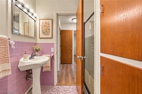 412 High Meadow Road Amherst OH 44001