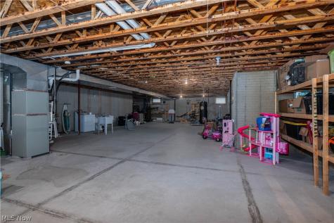 407 31st Street SW Barberton OH 44203